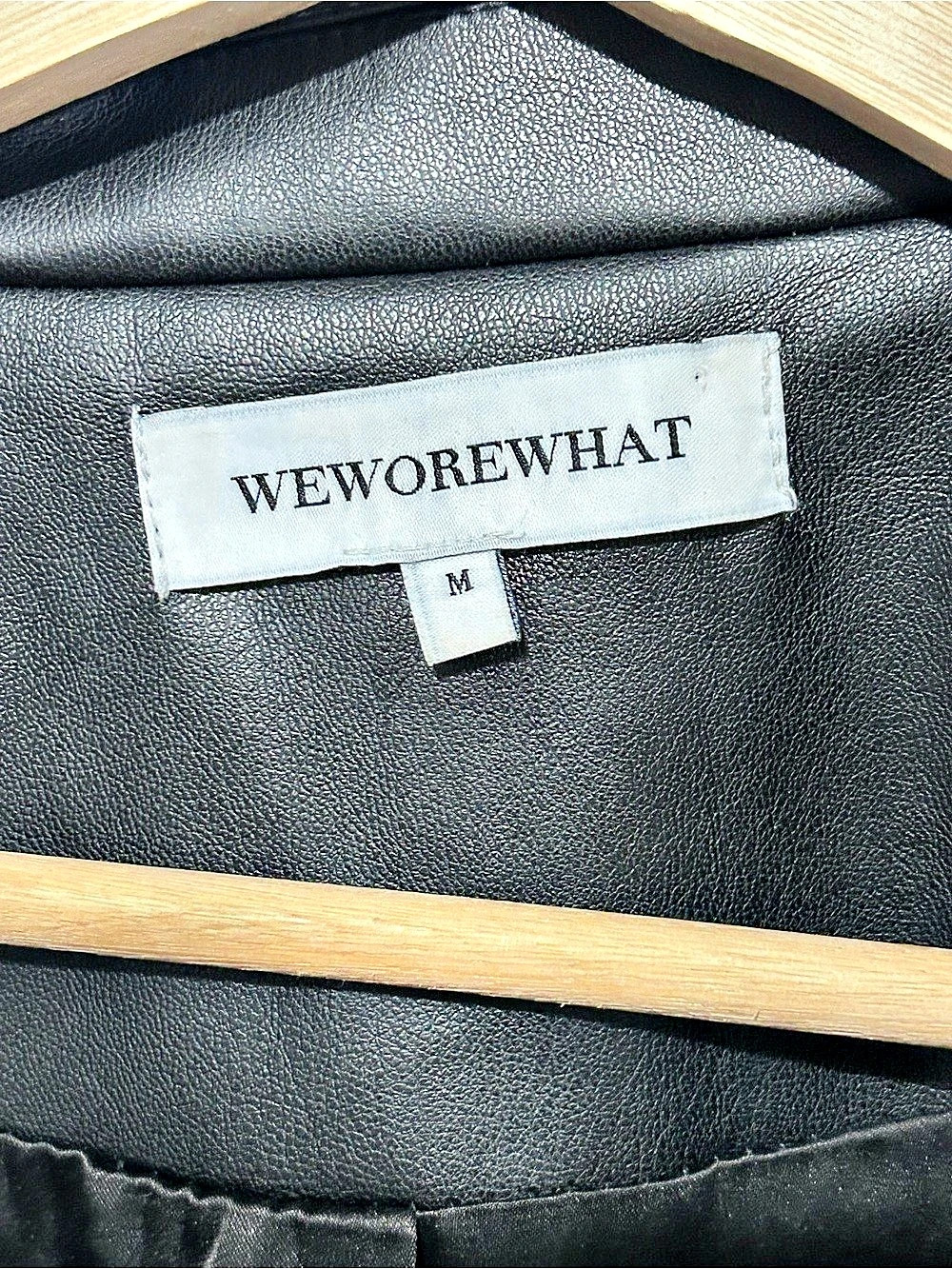 WEWOREWHAT Faux Leather Blazer Black Size Medium Like New - Picture 3 of 10